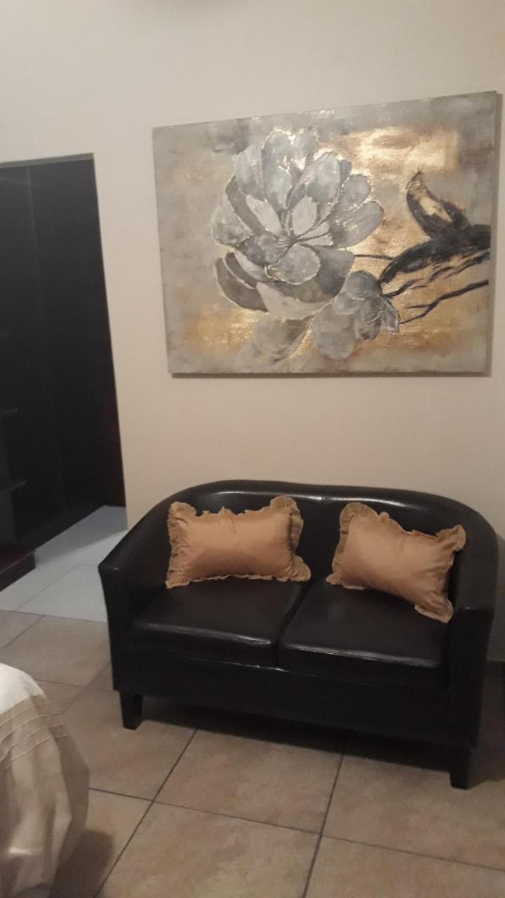 Dyna Guest House Дурбан Экстерьер фото
